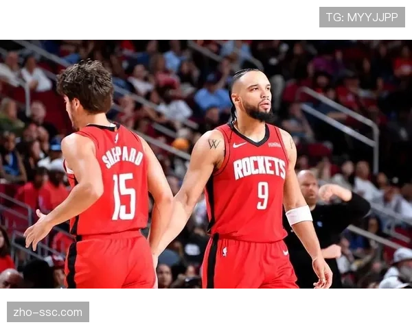 太阳距离火箭仅3.5胜场差 布克格林后场组合火力数据强劲